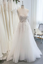 Load image into Gallery viewer, A-Line Sweep-Brush Train Lace Tulle Wedding Dress
