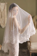 Two-tier Lace Edge Tulle Lace Hip Veils with Appliques